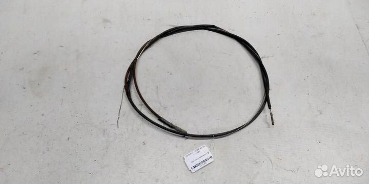 Трос открывания капота Audi 100 С3 83-91г