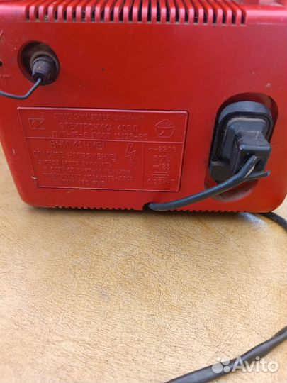 Телевизор переносной Электроника 409 Д СССР