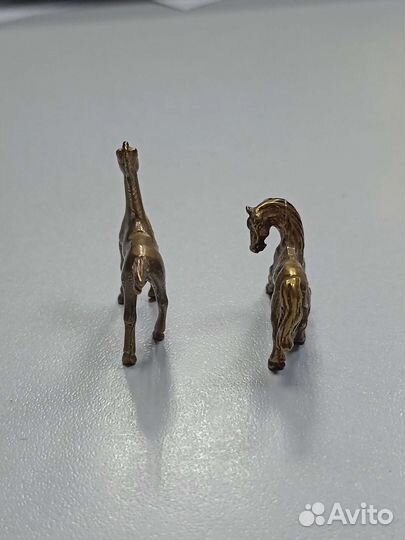 Миниатюрные лошадки бронза
