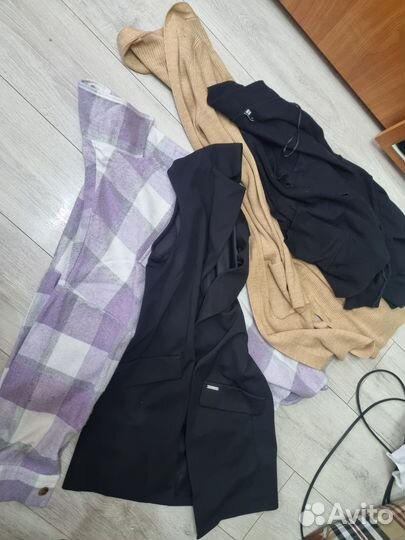 Разгружаю гардероб 42/44/46