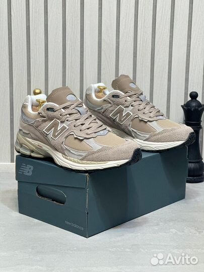 Кроссовки NEW balance 2002