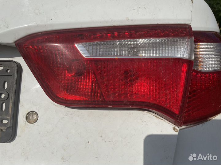 Фонари в крышку багажника рио 3