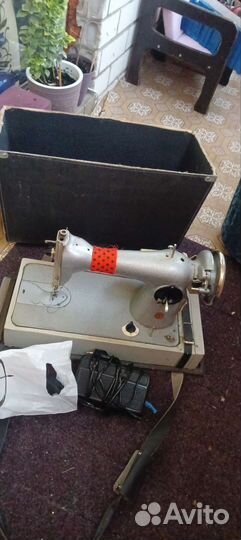 Швейная машинка