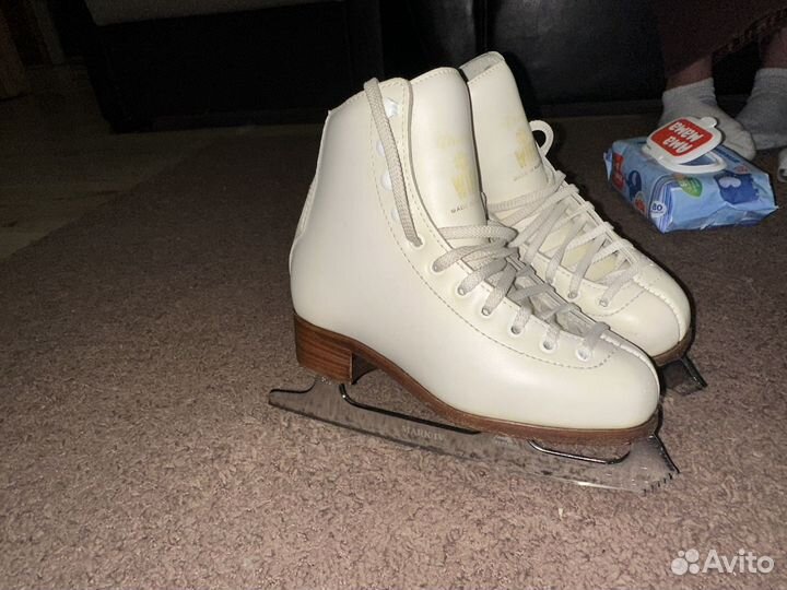 Фигурные коньки Wifa prima set (детские)