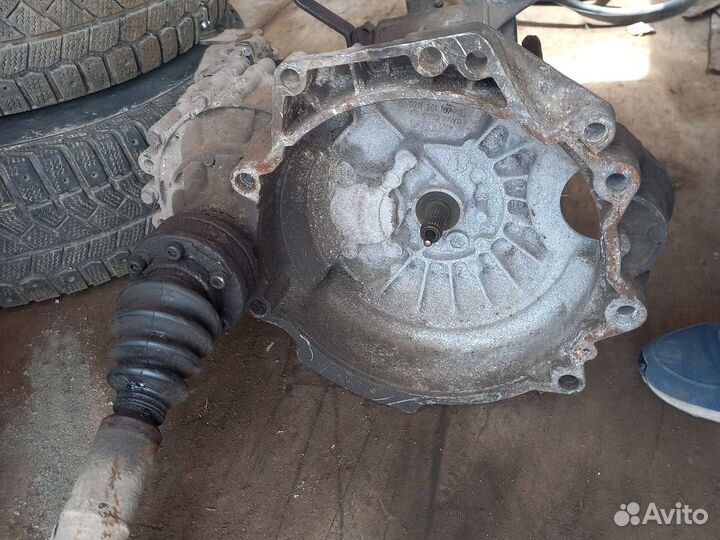 Коробка передач Volkswagen Golf 3 5ст