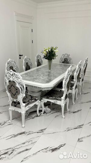 Комплект стол и стулья. В наличии