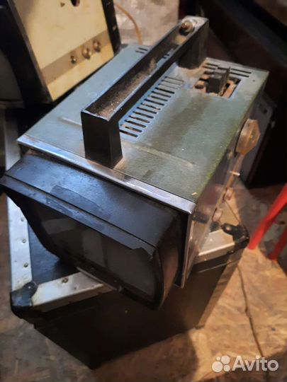 Ретро телевизор.для автомобиля, туристов и т.д