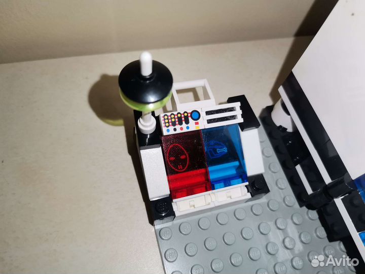 Lego system 6958 База Андройда (1996 г)