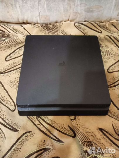 Sony PS4 slim