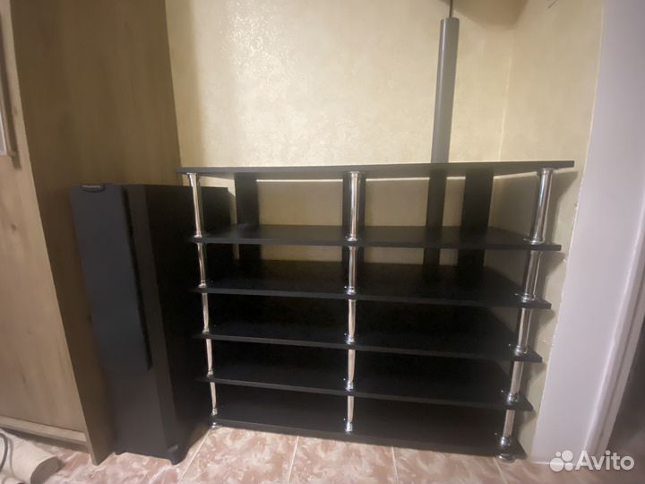Тумба для аппаратуры