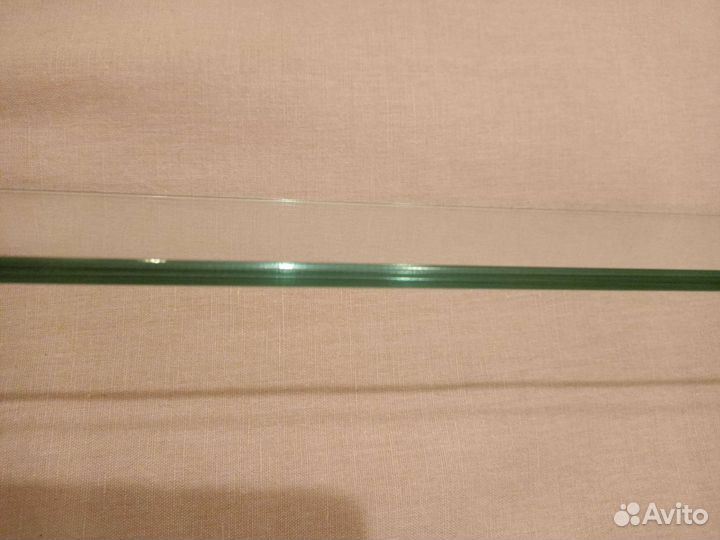 Полочка из стекла