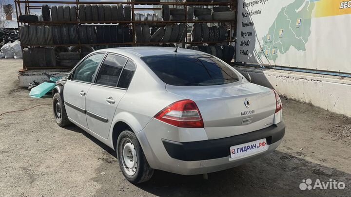 Замок багажника Renault Megane 2 8200947699