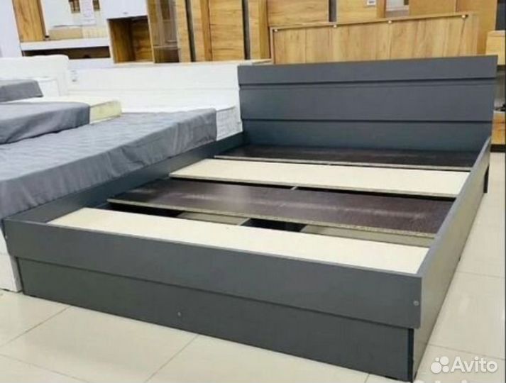 Спальный комплект леси кровать+ тумбы+ комод