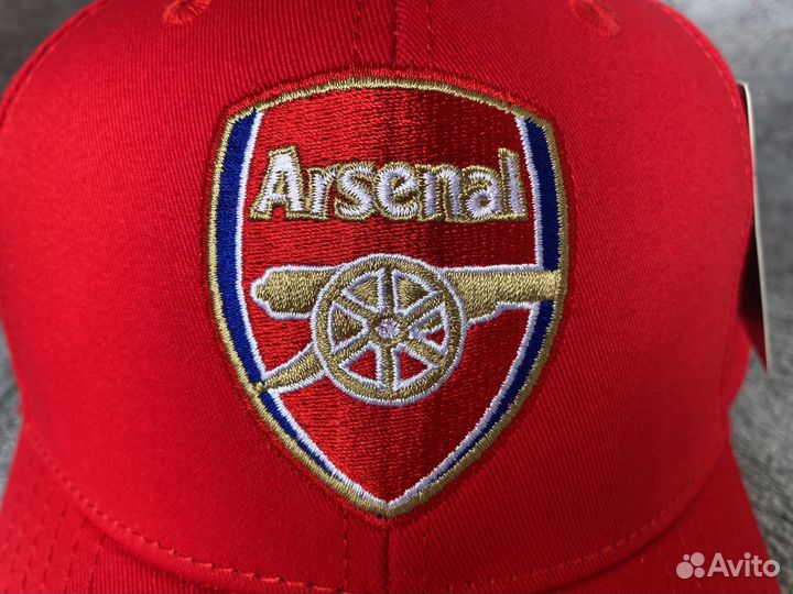 Бейсболка FC Arsenal красная