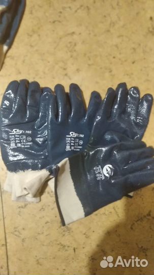 Перчатки нитриловые