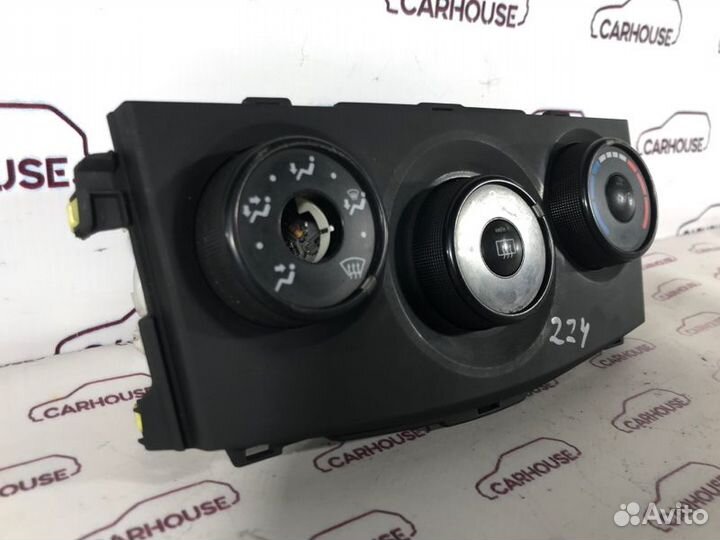 Блок управления климат-контролем Toyota Corolla