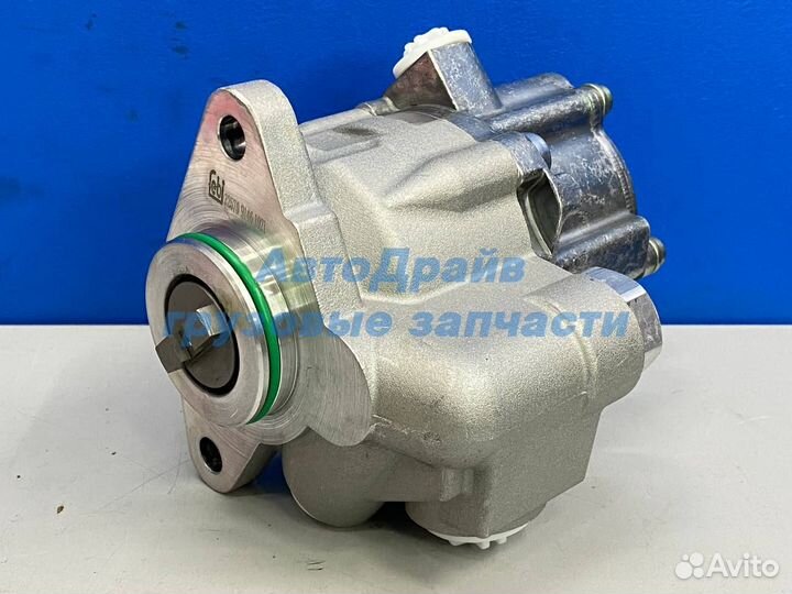 Насос гидроусилителя руля Мерседес Актрос двигател