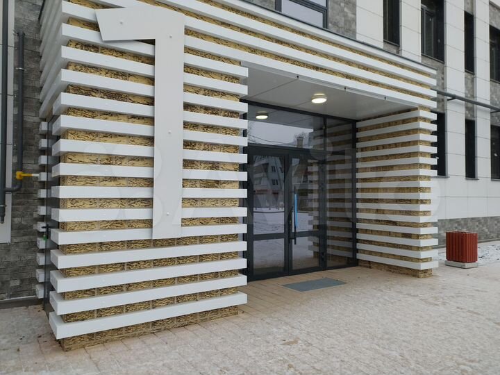 2-к. квартира, 77 м², 2/5 эт.