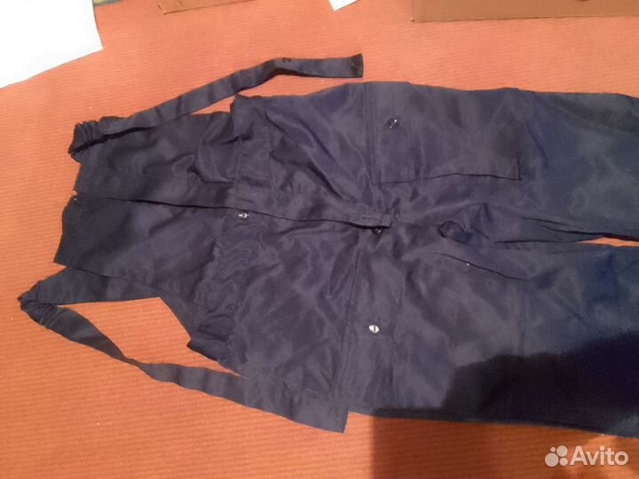 Рабочая спецодежда комбинезон и куртка