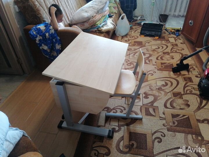 Стол и стул для дошкольного и школьного возраста