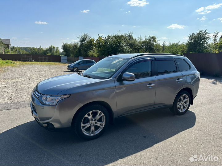 Mitsubishi Outlander 2.4 CVT, 2012, 215 550 км