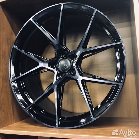 Диски R22 5x112 для Audi Q7 Q8