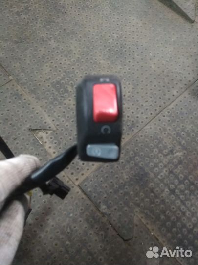 Продам на Kawasaki Z1000SX 2015 пульт правый