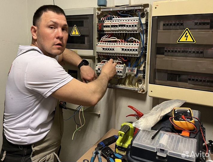 Электрик. Услуги Электрика