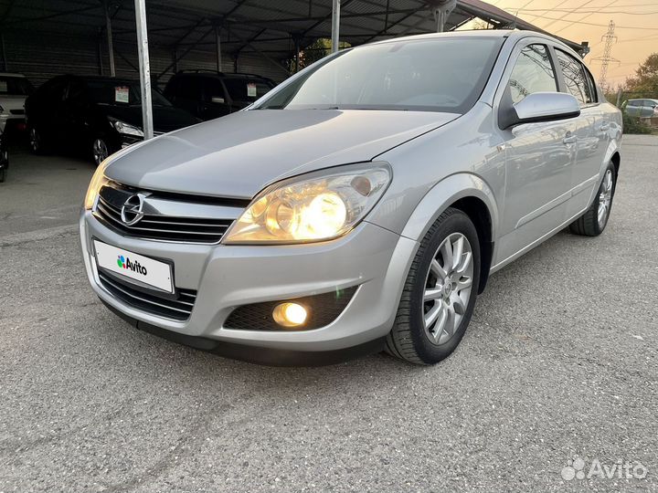 Opel Astra 1.8 AT, 2008, 185 252 км