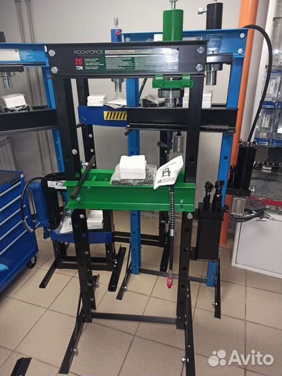 Напольный гидравлический пресс rockforce 20т