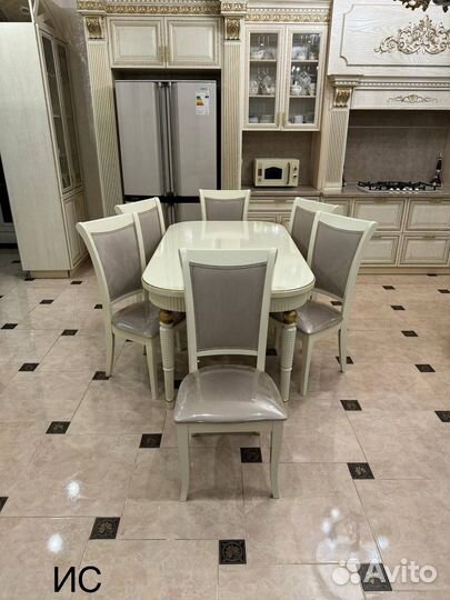 Стол обеденный со стульями