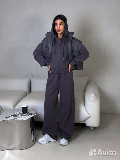 Тройка: спортивный костюм и жилетка Корея W