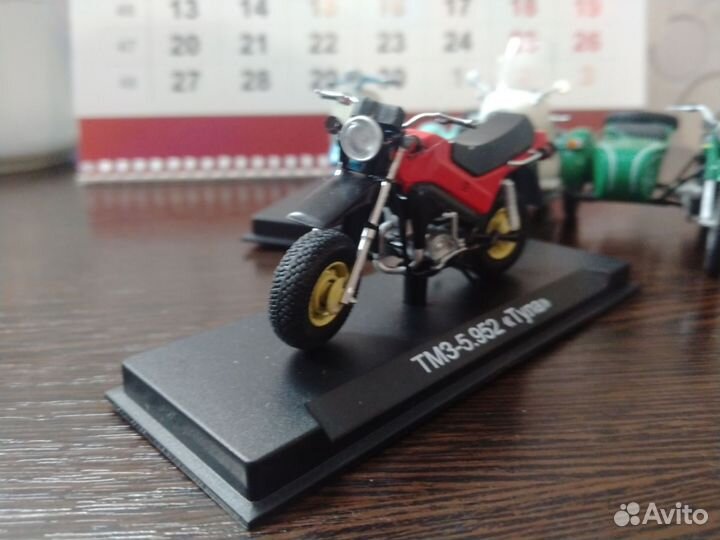 Модель мотоцикла 1:24 Modimio 