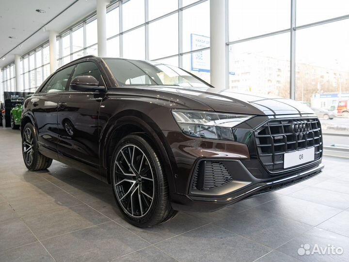 Audi Q8 3.0 AT, 2022