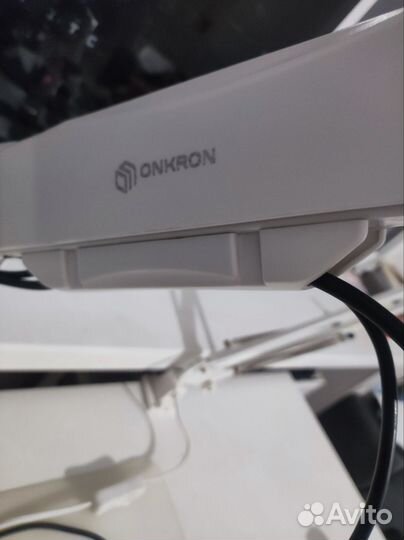 Кронштейн для монитора