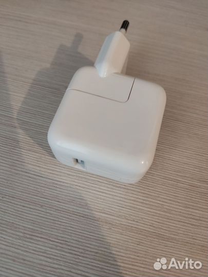 Зарядное устройство для iPad