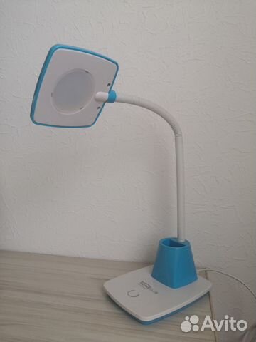 Лампа настольная