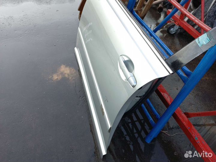 Дверь передняя левая Toyota avensis T 250