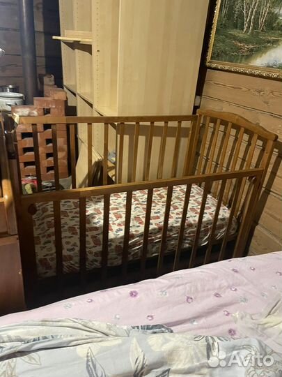 Комод пеленальный и кроватка