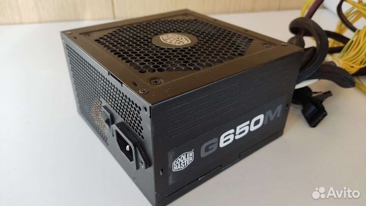 Блок питания Cooler Master 650 вт