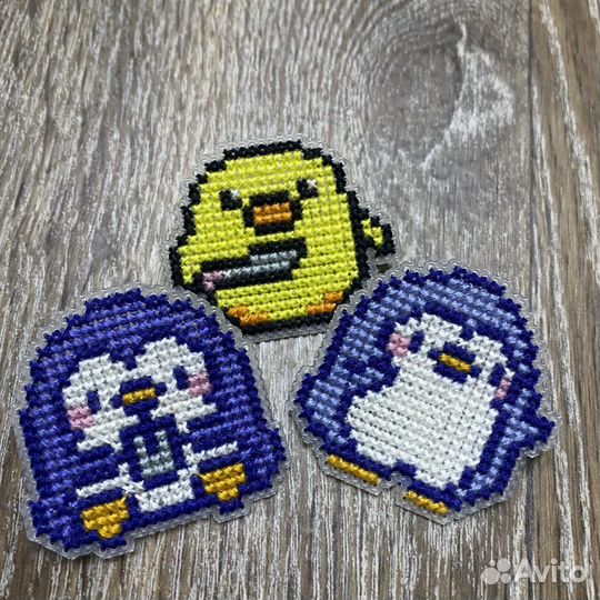 Значки и брелки на заказ