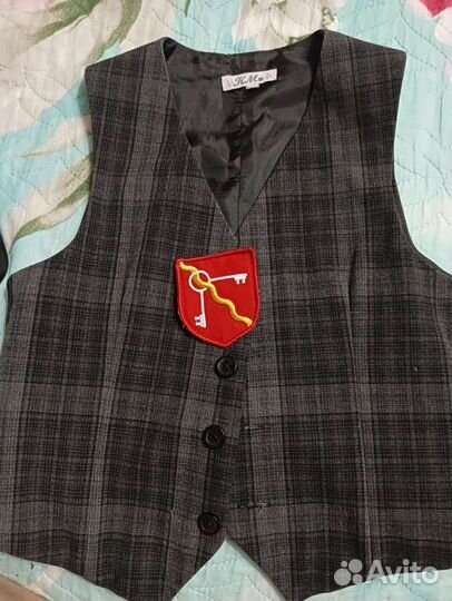 Жилетка для мальчика школьная 134
