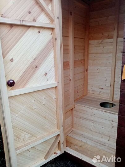 Дачный туалет деревянный