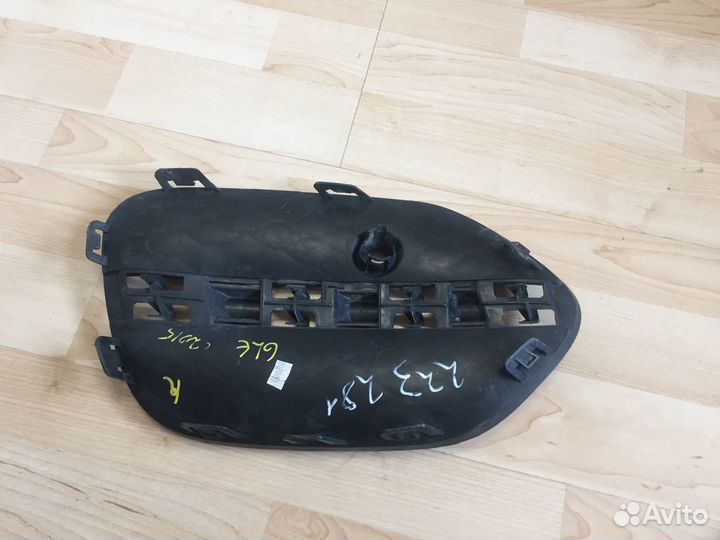 Заглушка бампера левая правая Mercedes GL X166