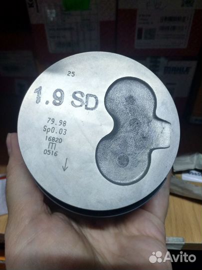 Поршень 89,5 VAG 80/100/golf/caddy/passat/T4