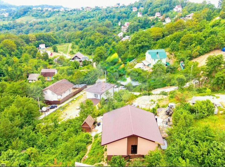 Дом 100 м² на участке 5 сот.