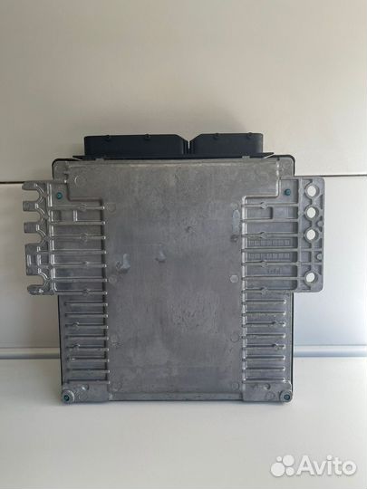 Блок управления двс Nissan Fuga PY50 VQ35DE