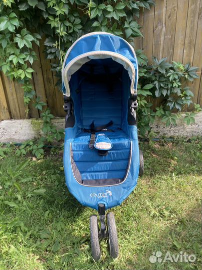 Прогулочная коляска baby jogger city mini