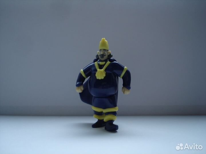 Игрушки из киндер Три богатыря и Морской царь 2016