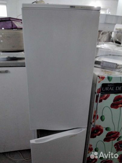 Холодильник б/у